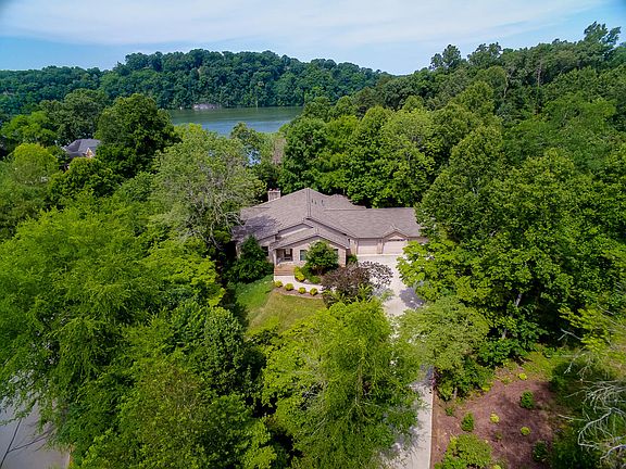 2nd image of 3223 Sunny Cove Way