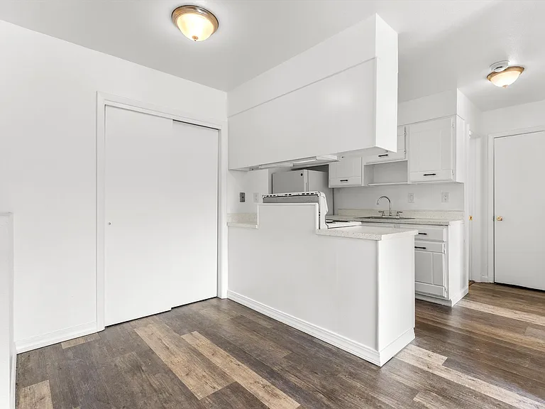 700 Mohawk Dr — Photo 6