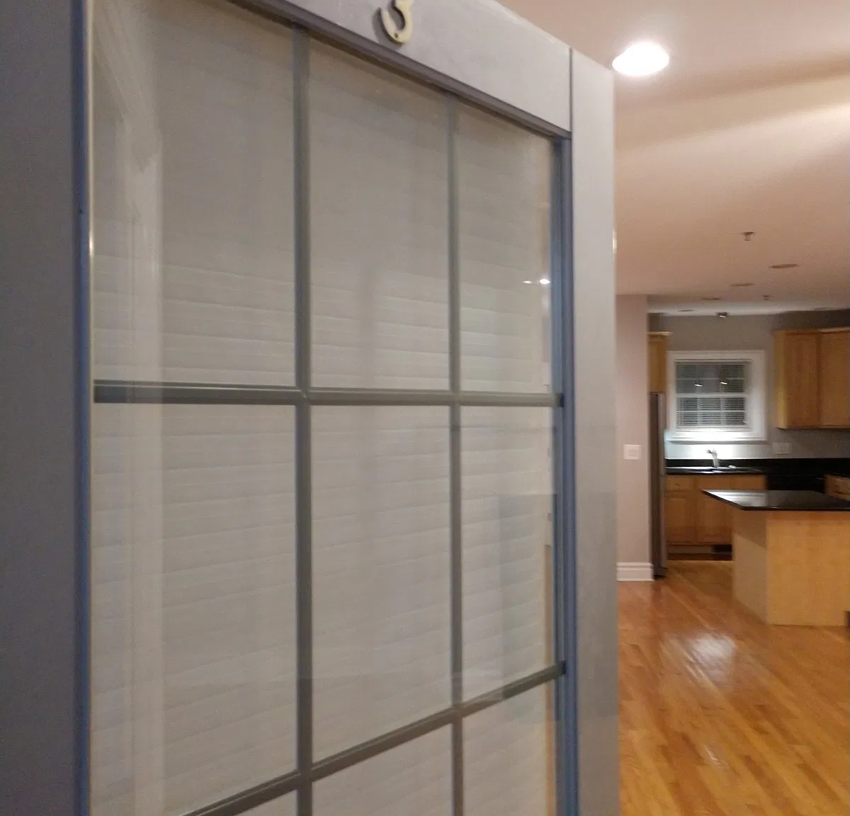 3 bed, 2.5 bath, 2400 sqft, $3,750 — Photo 2
