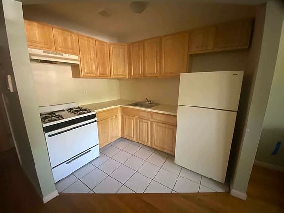 4th image of 934 Dekalb Ave #1A