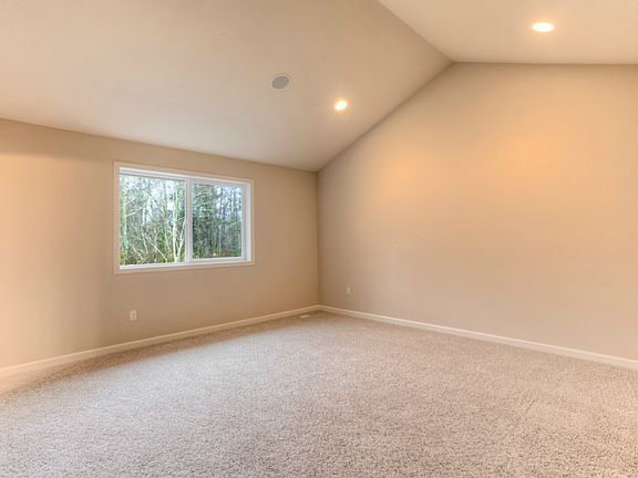 4th image of 8126 164th St E Lot 89
