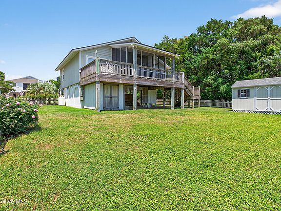 5th image of 2609 E Pelican Drive