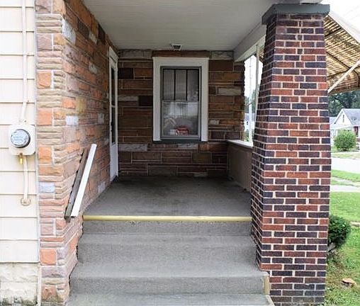 2nd image of 25 Matta Ave