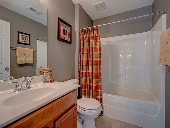 5th image of 2315 Trivaca Ct