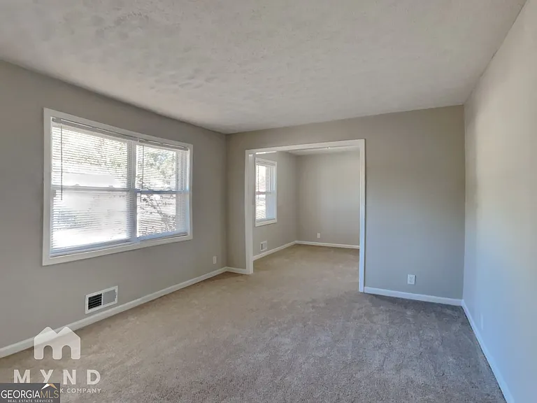 2945 Botany Dr — Photo 5