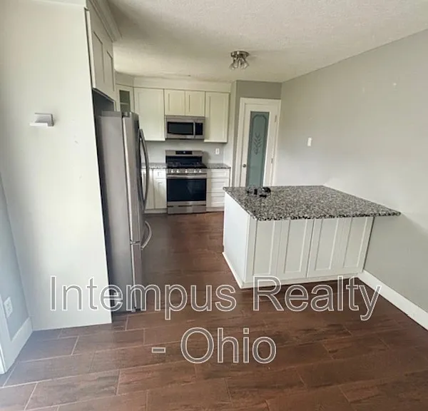 1482 Geranium Dr — Photo 8
