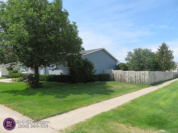 2nd image of 718 Sweetwood Dr