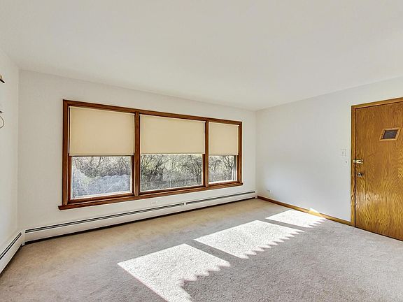 2nd image of 6430 W Gunnison St Unit 2E