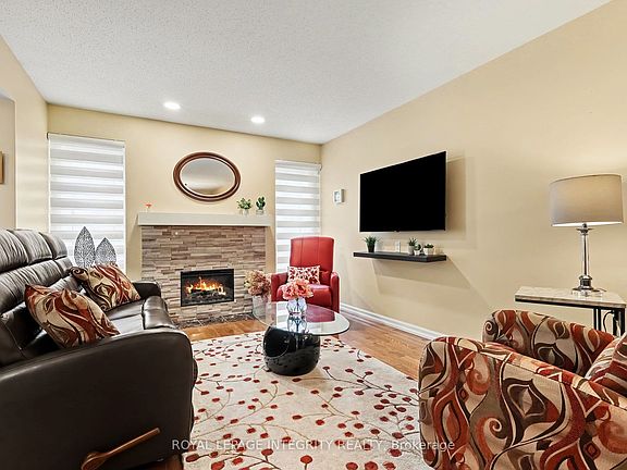 5th image of 16 Streamwood Ln