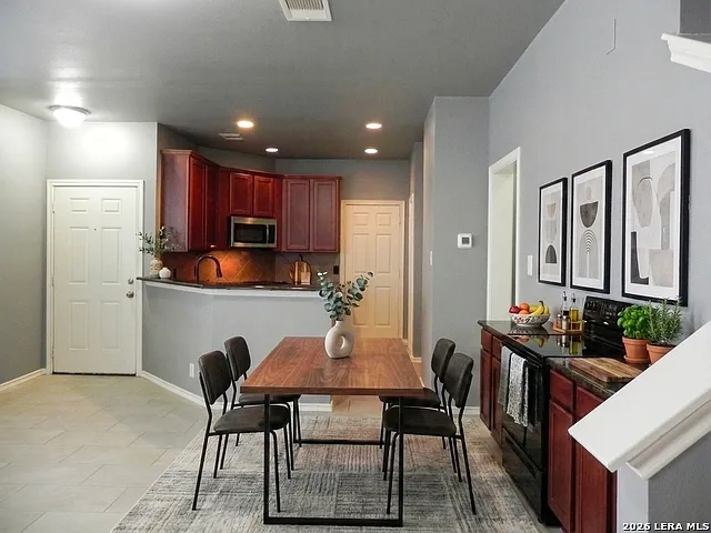 2 bed, 2.5 bath, 1783 sqft, $1,650 — Photo 4