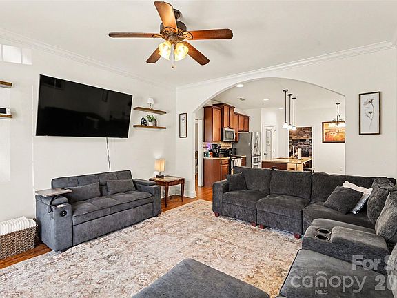 2nd image of 964 Mathis Ave