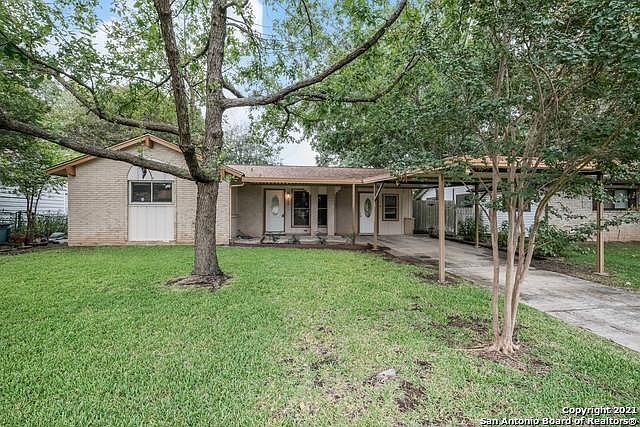 1st image of 708 Pecan Dr