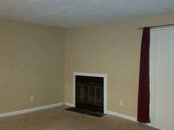 5th image of 307 A E Montcastle Dr