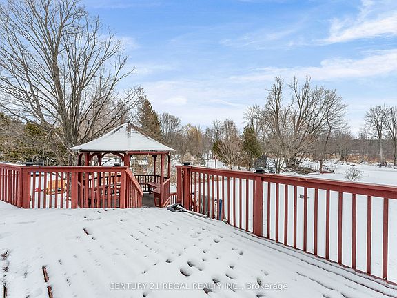 5th image of 421 Christie Lake Rd