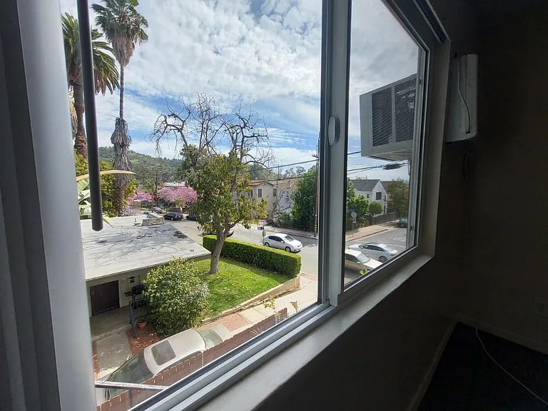 139 S Avenue 52 #6 — Photo 1