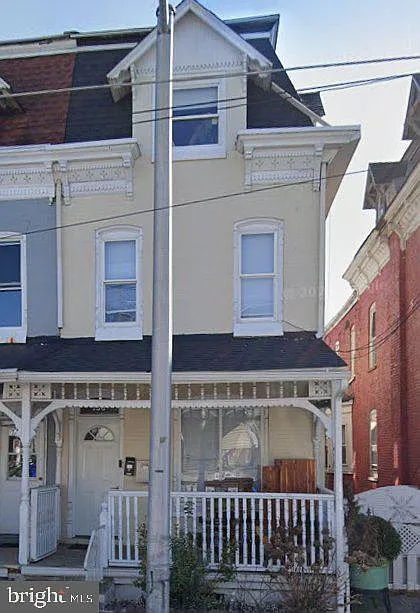 136 Elm St #A
