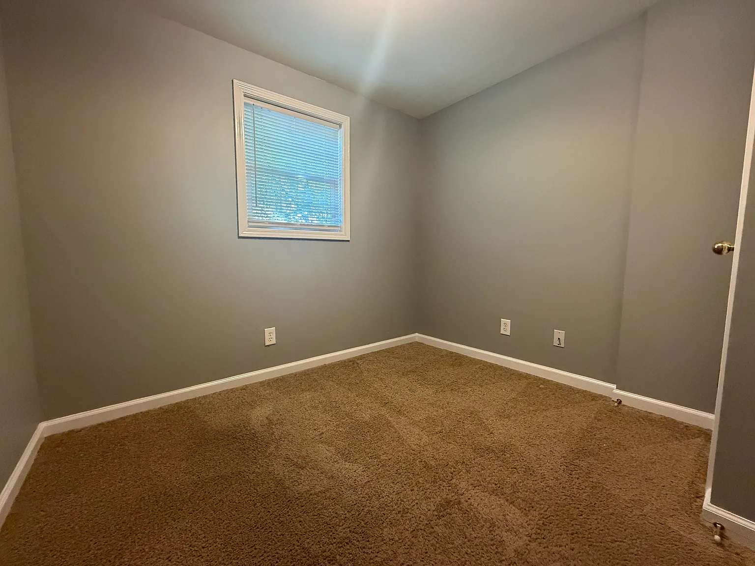 2 bed, 800 sqft, $900 — Photo 3