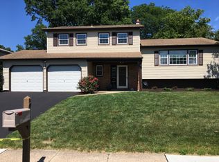 7 Timothy Ave, Kendall Park, NJ 08824