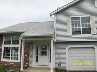 627 Pontiac Ln, Bolingbrook, IL 60440