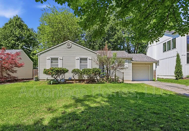 7228 Linden St — Photo 2