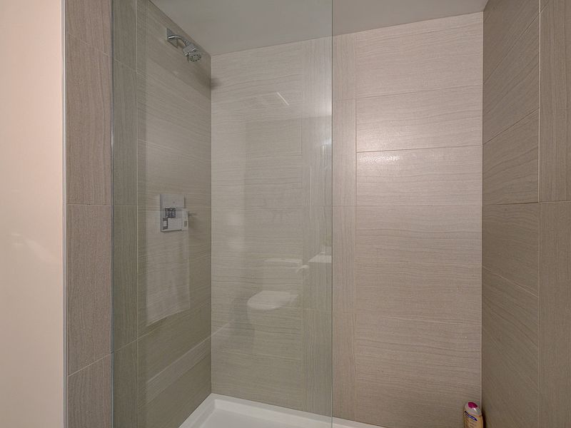 Victoria Apartment for rent - 2 Bedrooms — photo 26