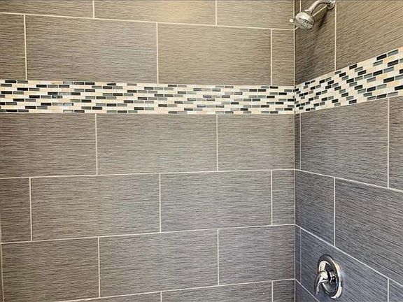 5th image of 835 S 12th Ave #3