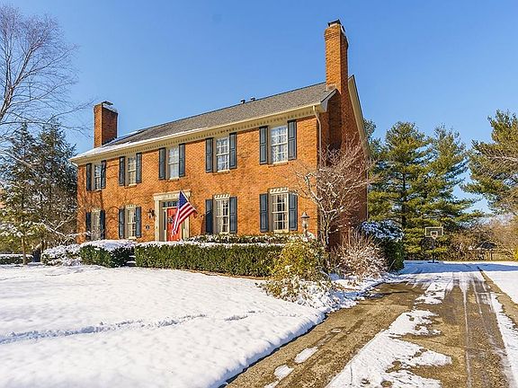 2nd image of 2129 Woodmont Dr