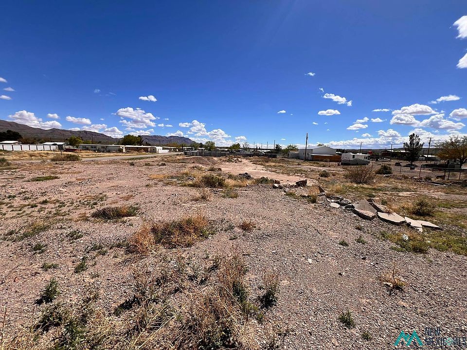 2324 S Broadway St, Truth Or Consequences, NM 87901 | MLS #20241894 ...