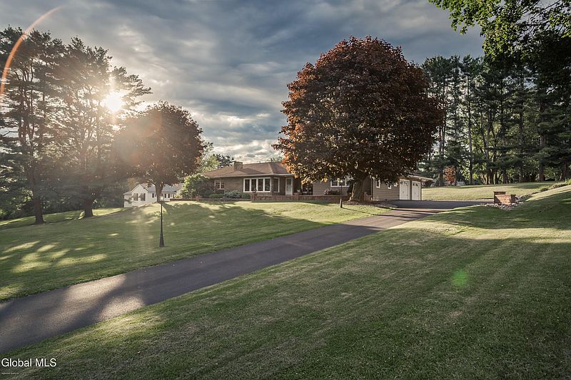 2nd image of 109 Golf Course Road