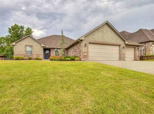 4125 Carmina Dr, Edmond, OK 73034