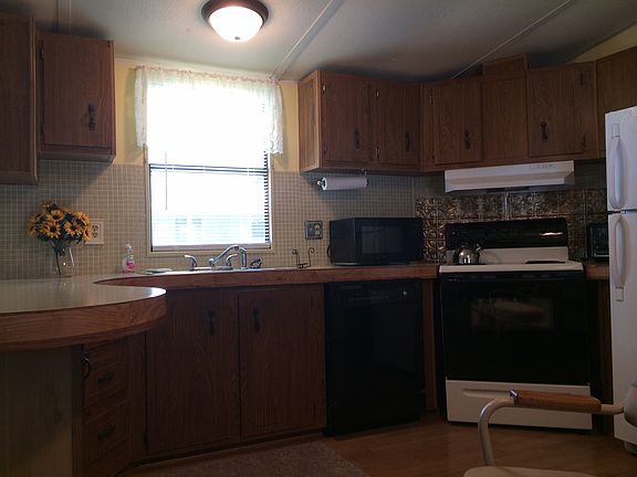 4th image of 7125 Daffodil Dr