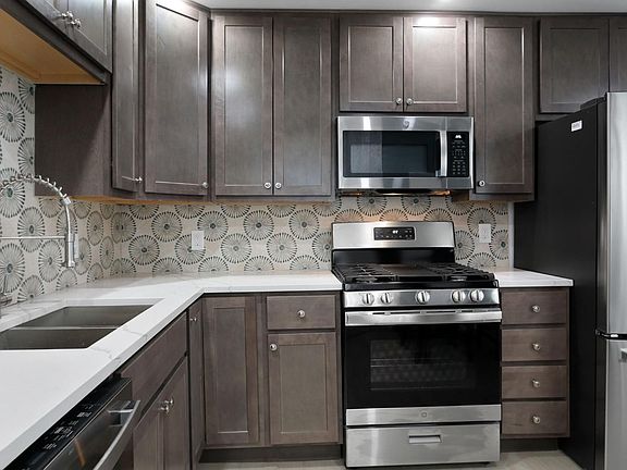 4th image of 6707 Leland Ave