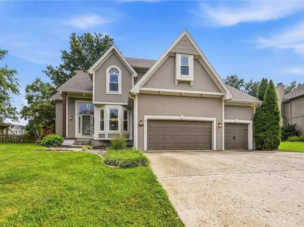 2427 SE 5th Ter, Lees Summit, MO 64063