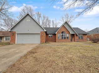 1103 N Flamingo Rd, Rogers, AR 72756