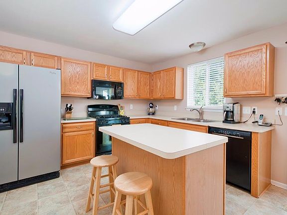 5th image of 7055 Oakridge Dr