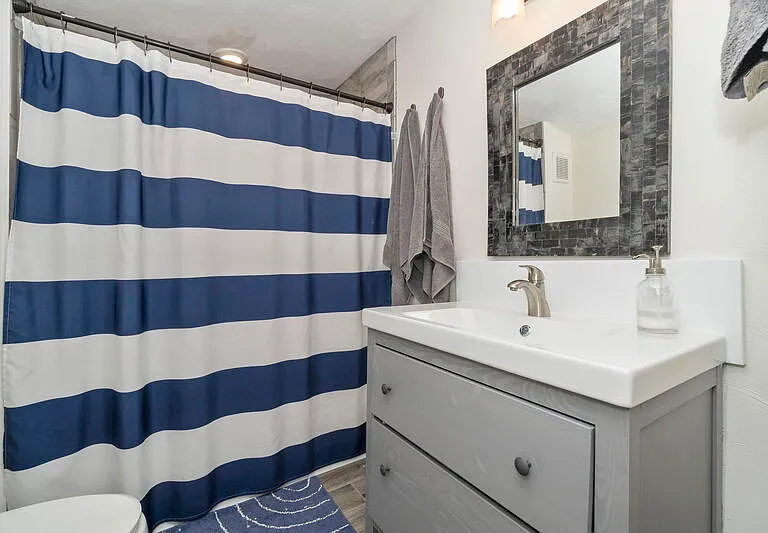 634 Michigan Ave — Photo 32