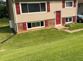 13435 Greenacre Dr, Woodbridge, VA 22191