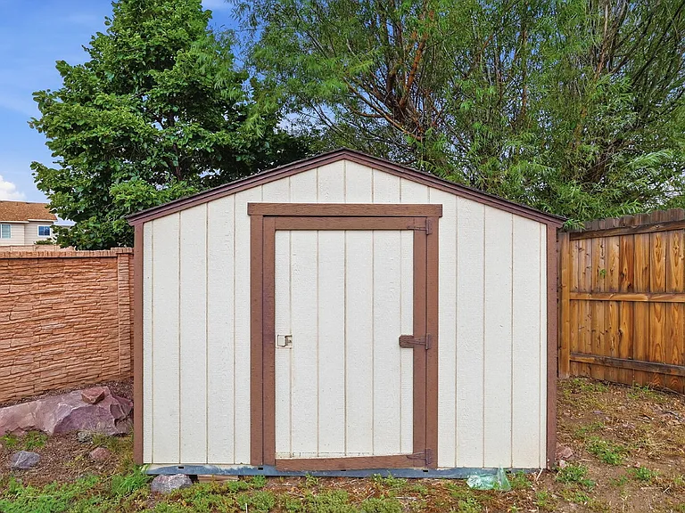 5644 Mountain Garland Dr — Photo 33