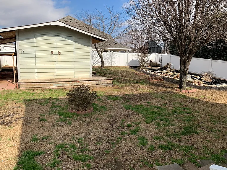 9113 Hope Dr — Photo 31