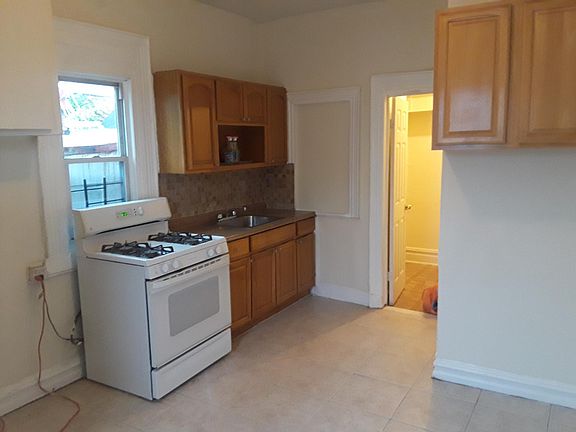 2nd image of 1773 Mansion St #3A