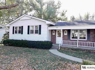 11025 Frances St, Omaha, NE 68144