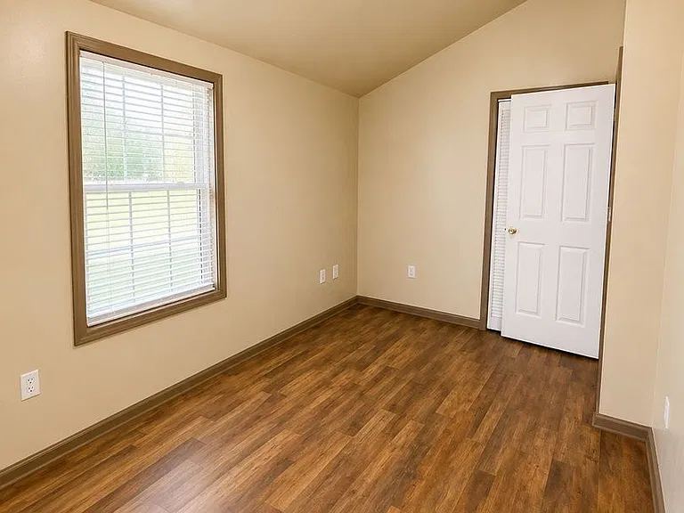 5867 Althea Ave — Photo 7