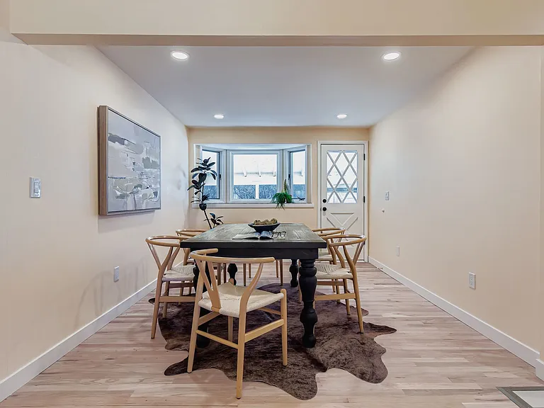 4264 W Radcliff Ave — Photo 11