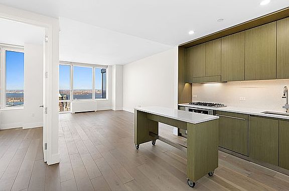 4th image of 388 Bridge St APT 44B