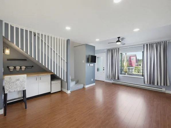4716 48b St, Delta, BC V4K 2S2