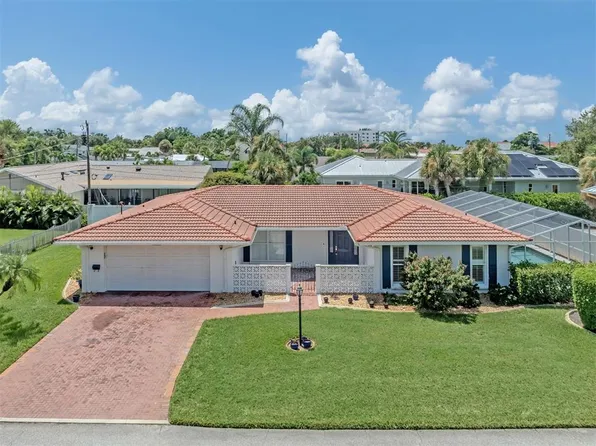 12 GULF MANOR DRIVE, VENICE, FL 34285