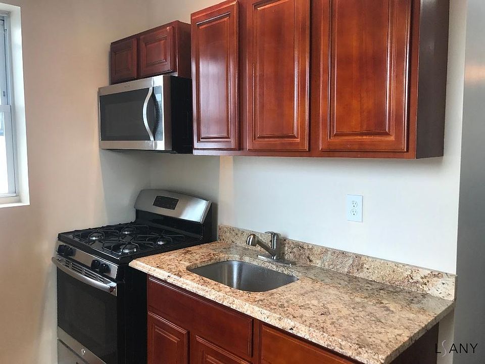 1st image of 513 Revere Ave #2