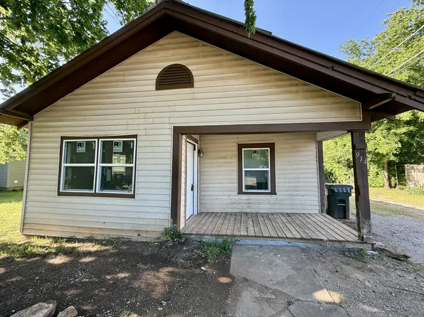 914 W Vinita Ave, Sulphur, OK 73086