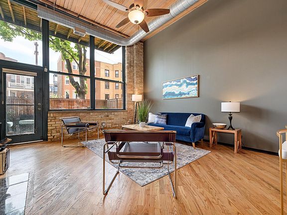 5th image of 2654 W Medill Ave APT 106