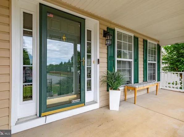 62 Chadwick Dr, Stafford, VA 22556